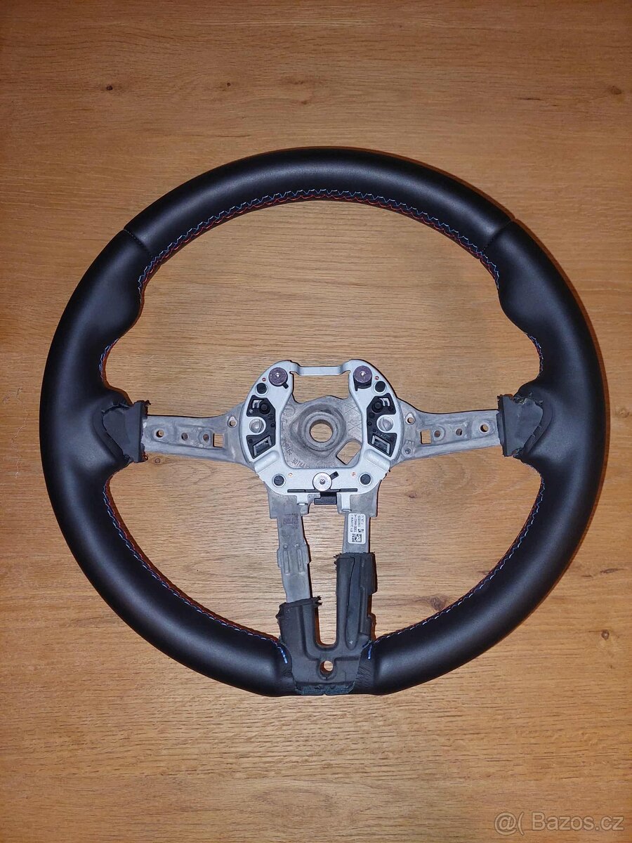 M Sportovní volant kůže