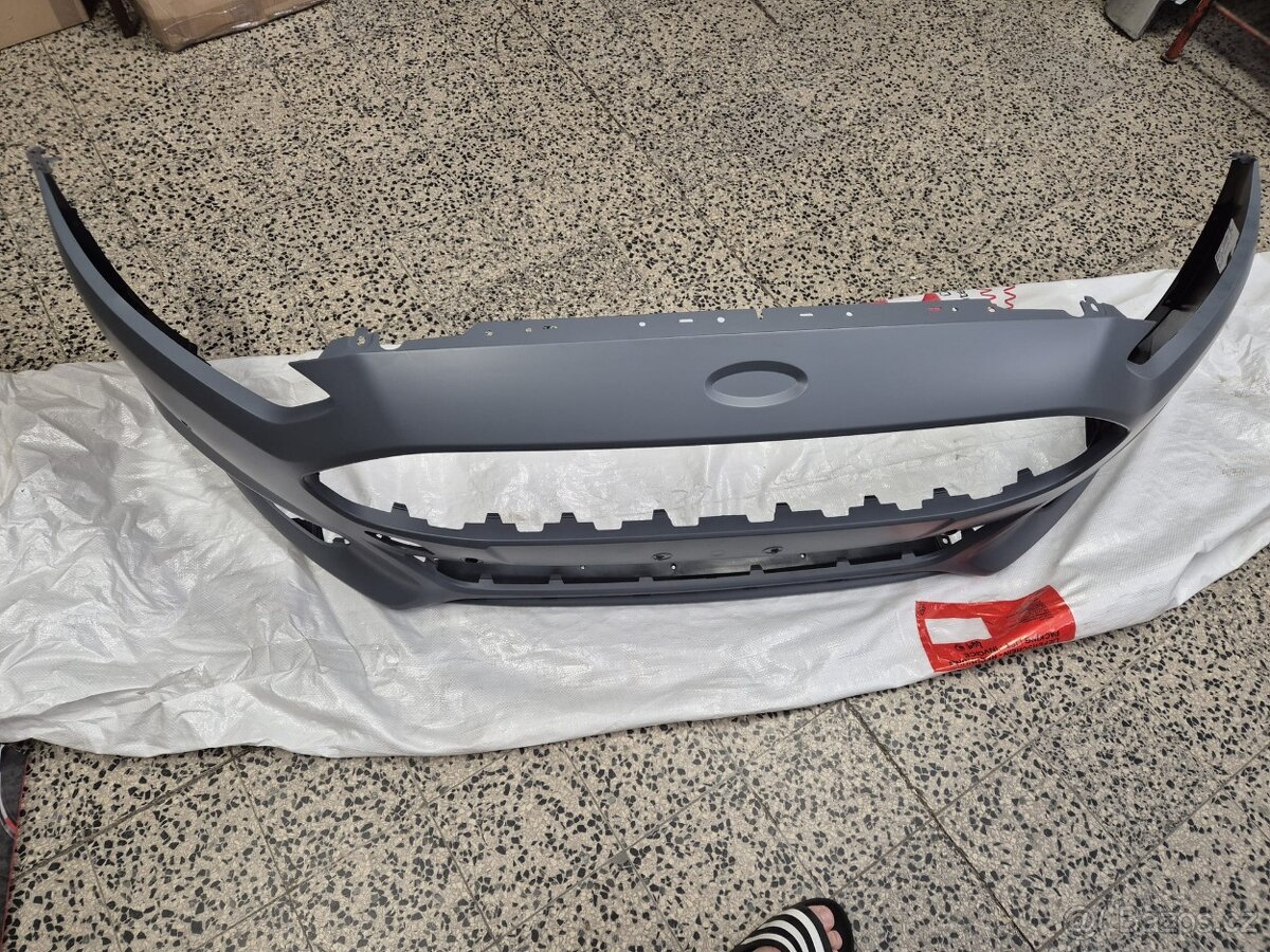 ford mondeo nový přední nárazník 11/2014-