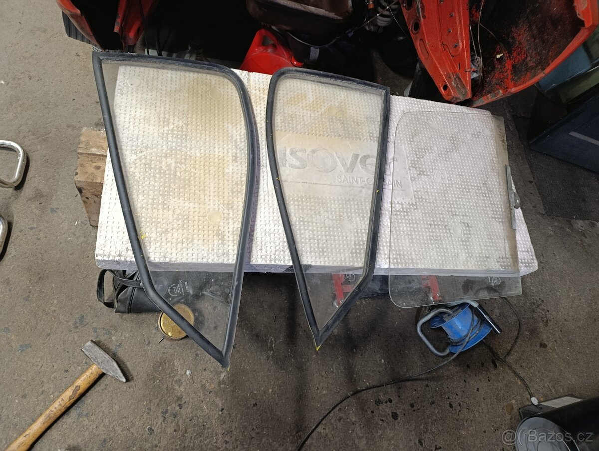 Boční skla škoda rapid