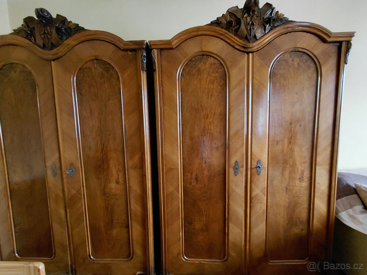 Starožitné skříně