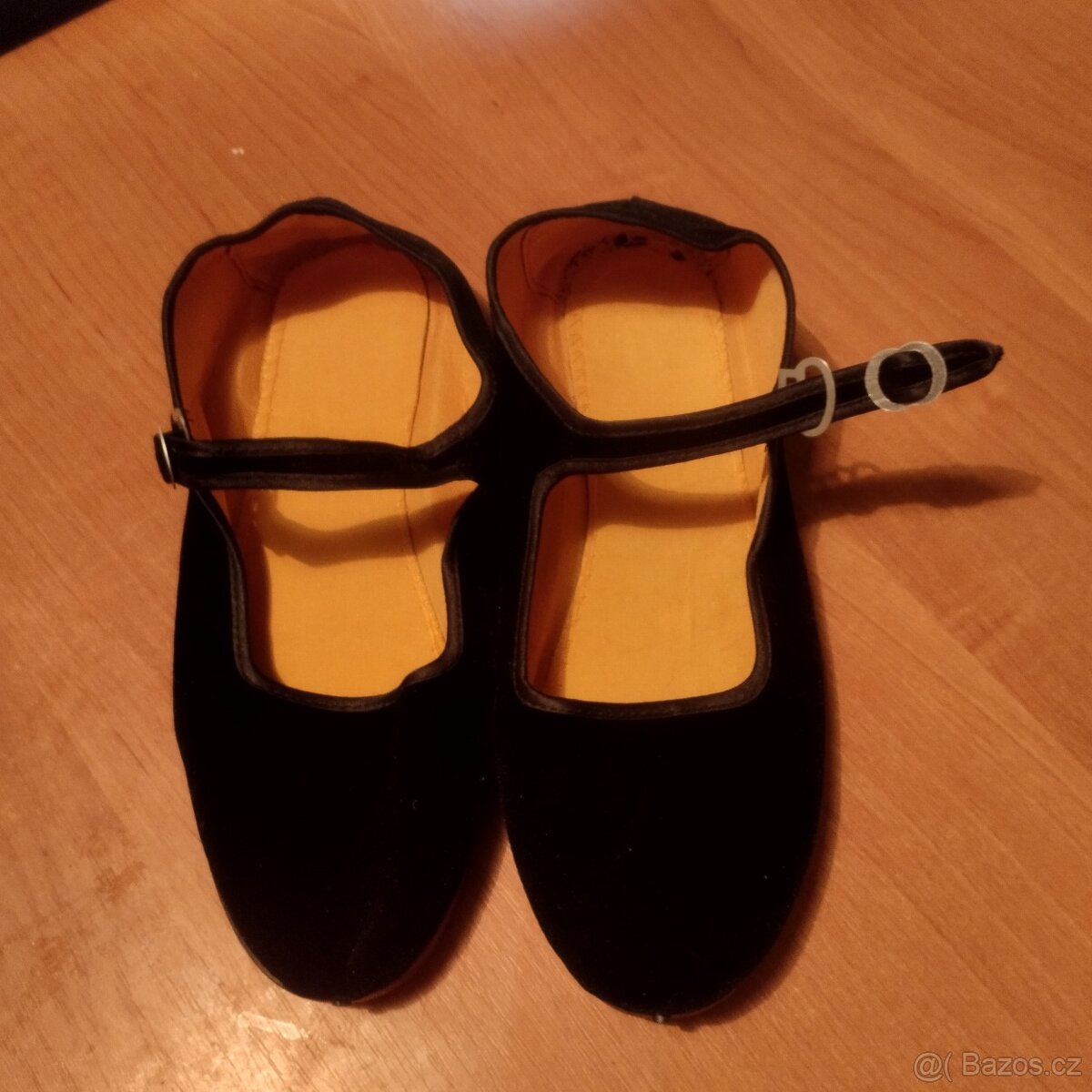 nové semišové černé baleríny č.41