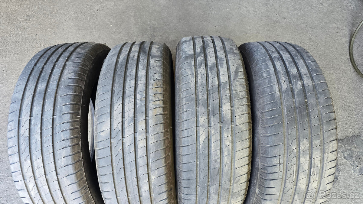 215/65/16 2x letní pneu Firestone