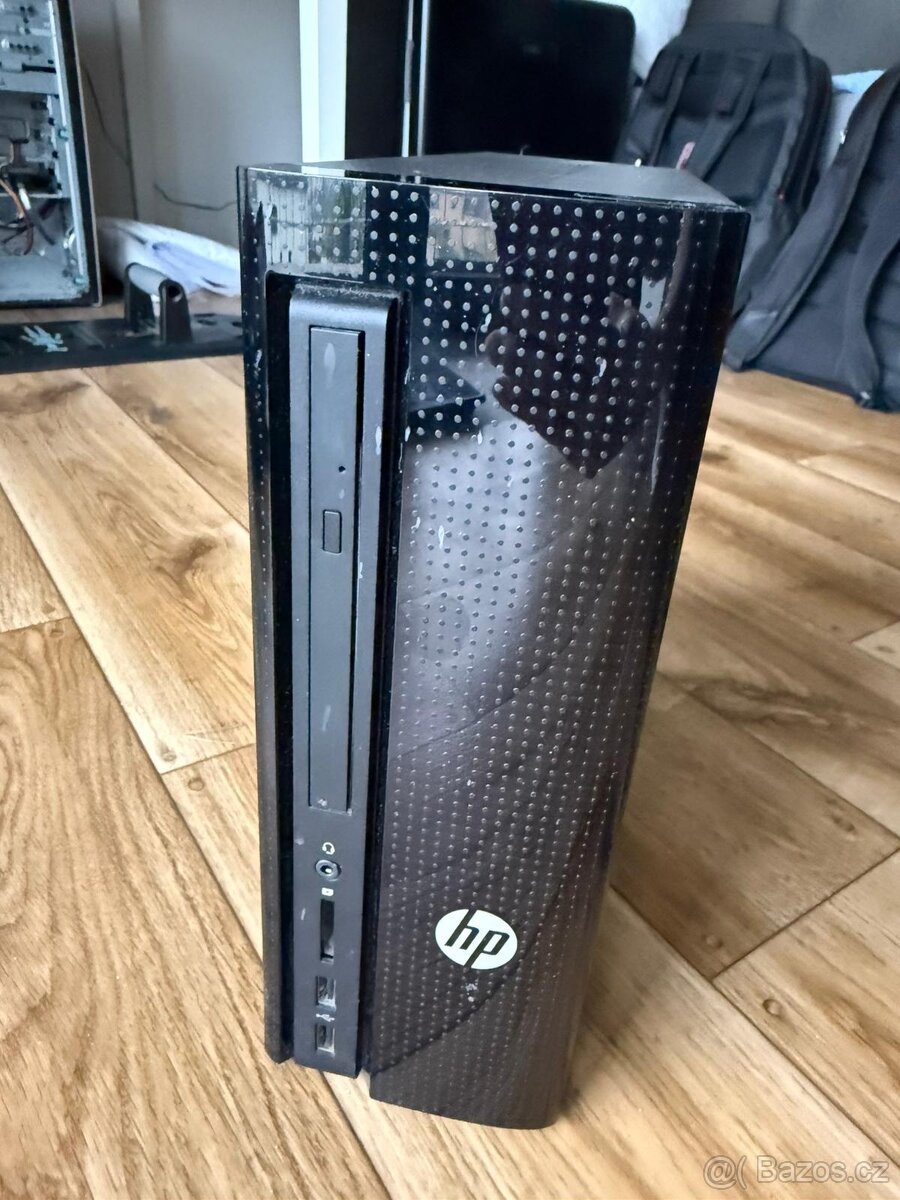 HP černý malý