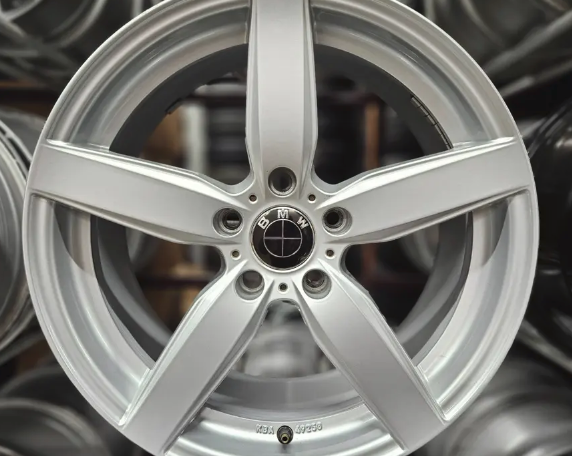 BMW 18" 8J ET30 5x120
