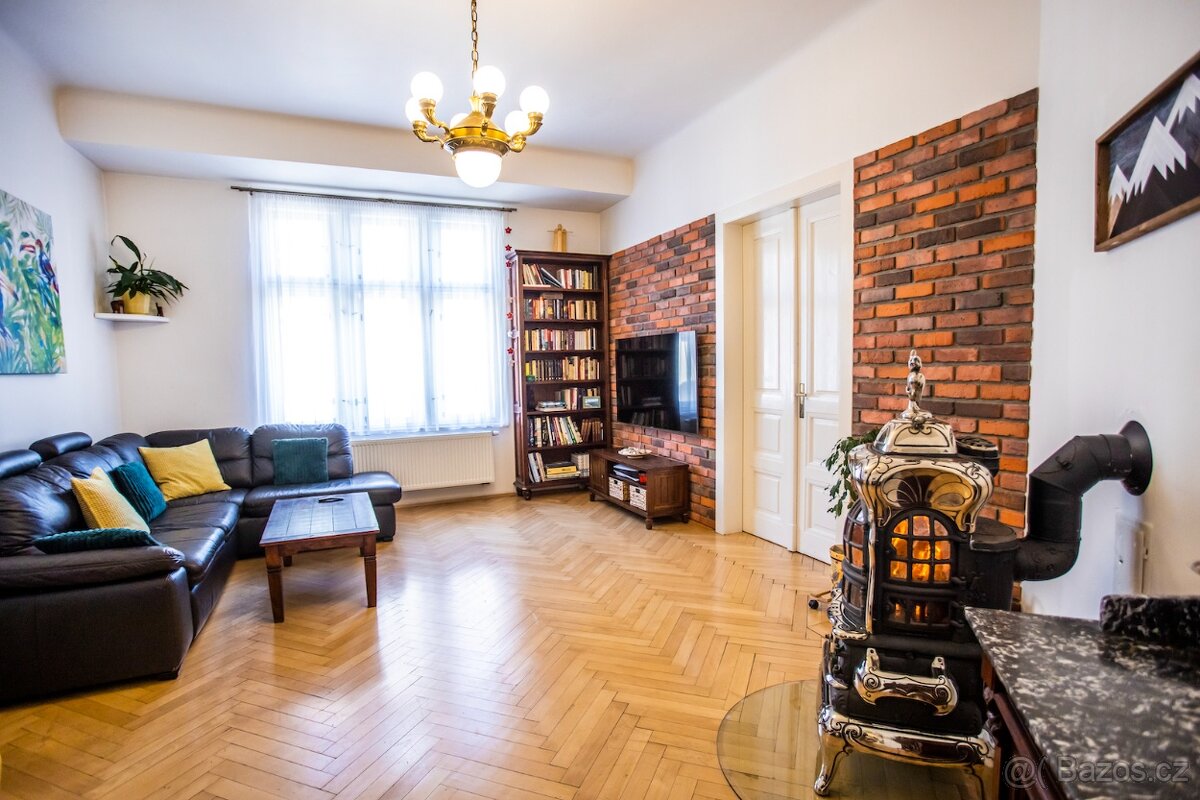 Prodej bytu 3+1 107 m2 Nové Město - Podskalská