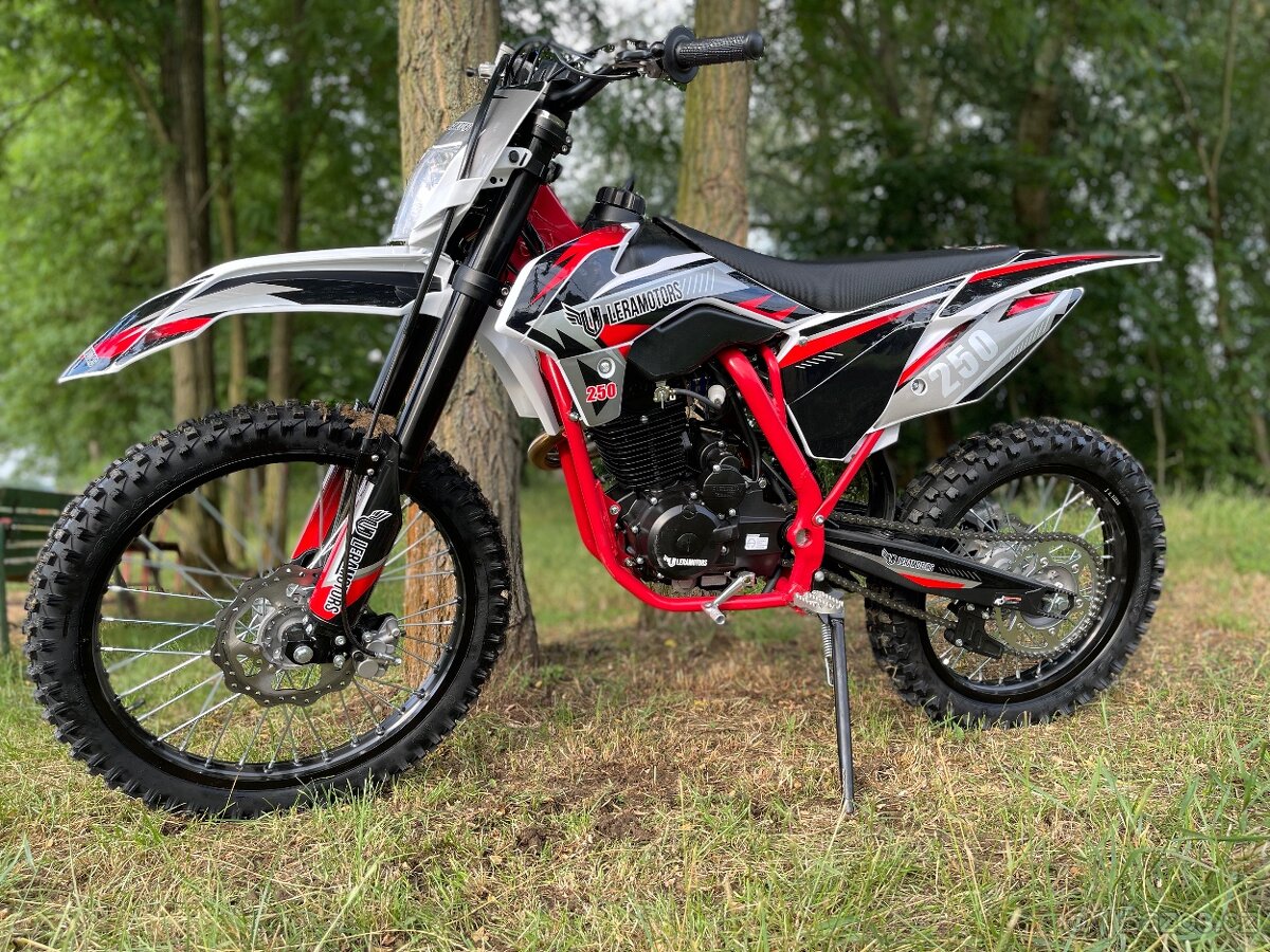 Pitbike Killer 250ccm, kola 21/18, červená