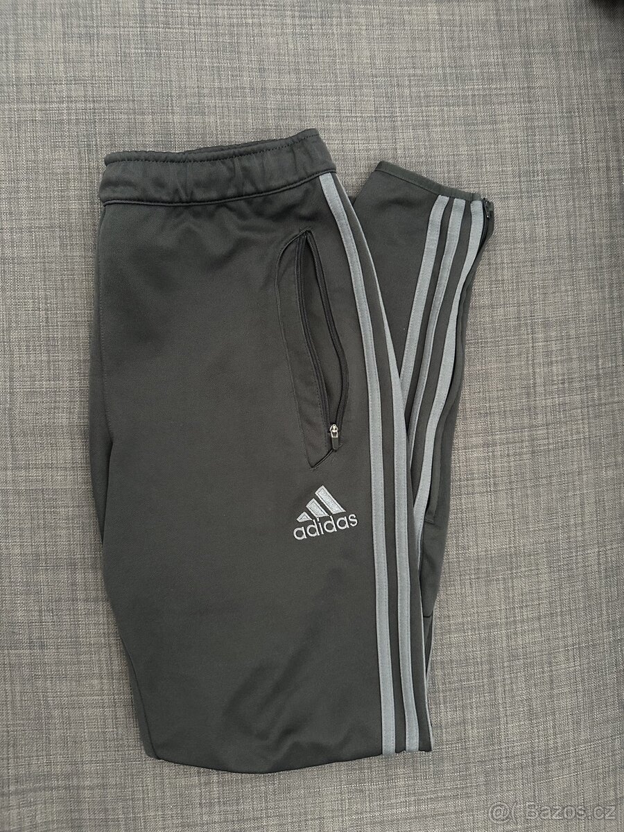 Pánské Adidas Tepláky/Kalhoty, Vel M