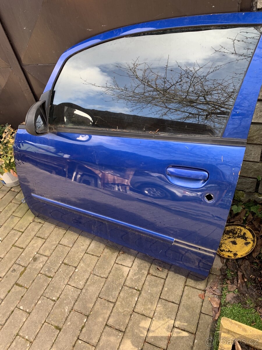 Prodám díly na Mitsubishi colt 2009