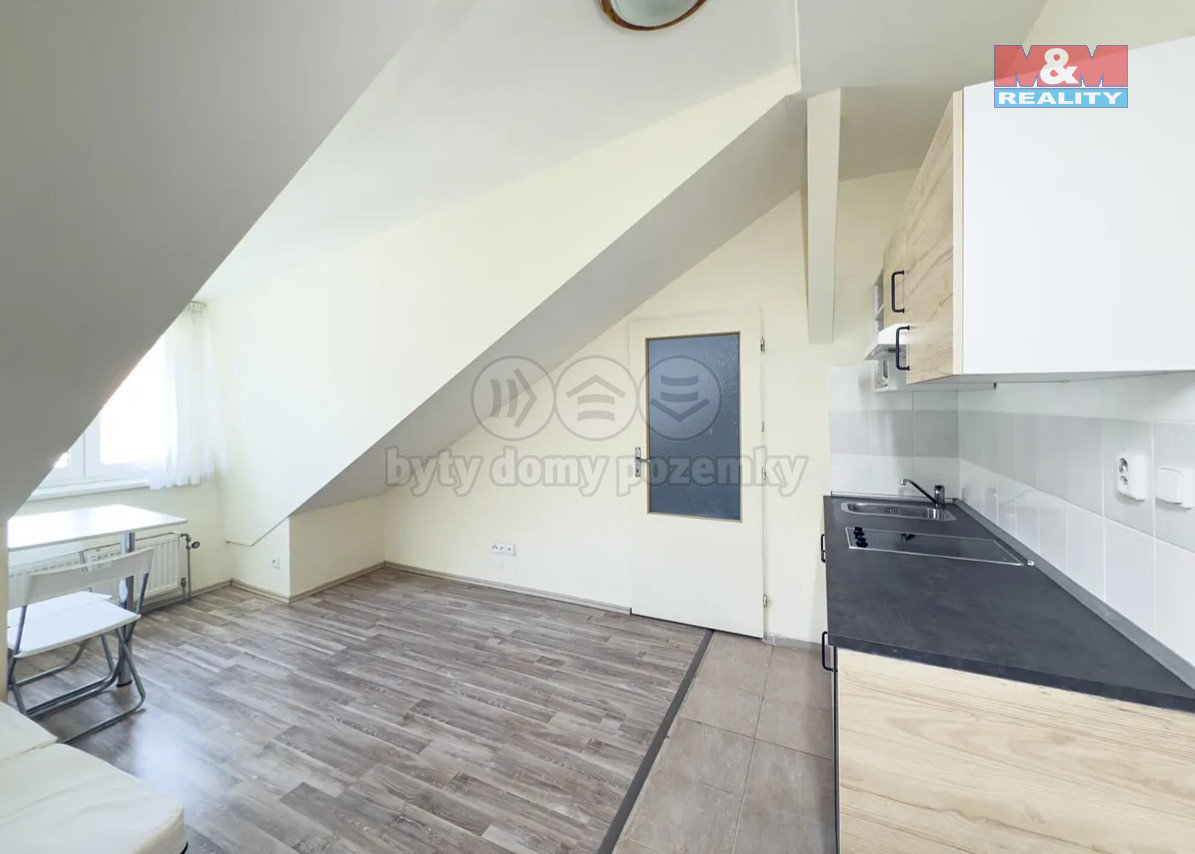 Prodej bytu 1+kk, 26 m², Praha, ul. Jindřicha Plachty
