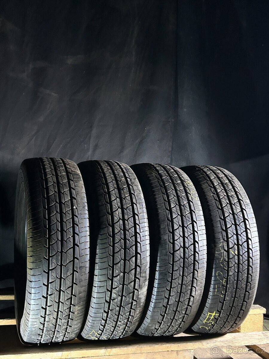 Letní pneu 205/70 R15C 106/104R Barum 7,5mm