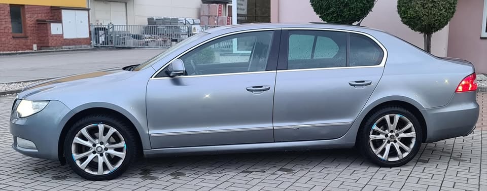 Škoda Superb II 1.9 77Kw