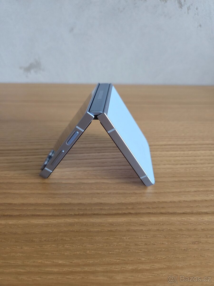 Samsung Galaxy Z Flip6 12GB/256GB Blue /Záruka/