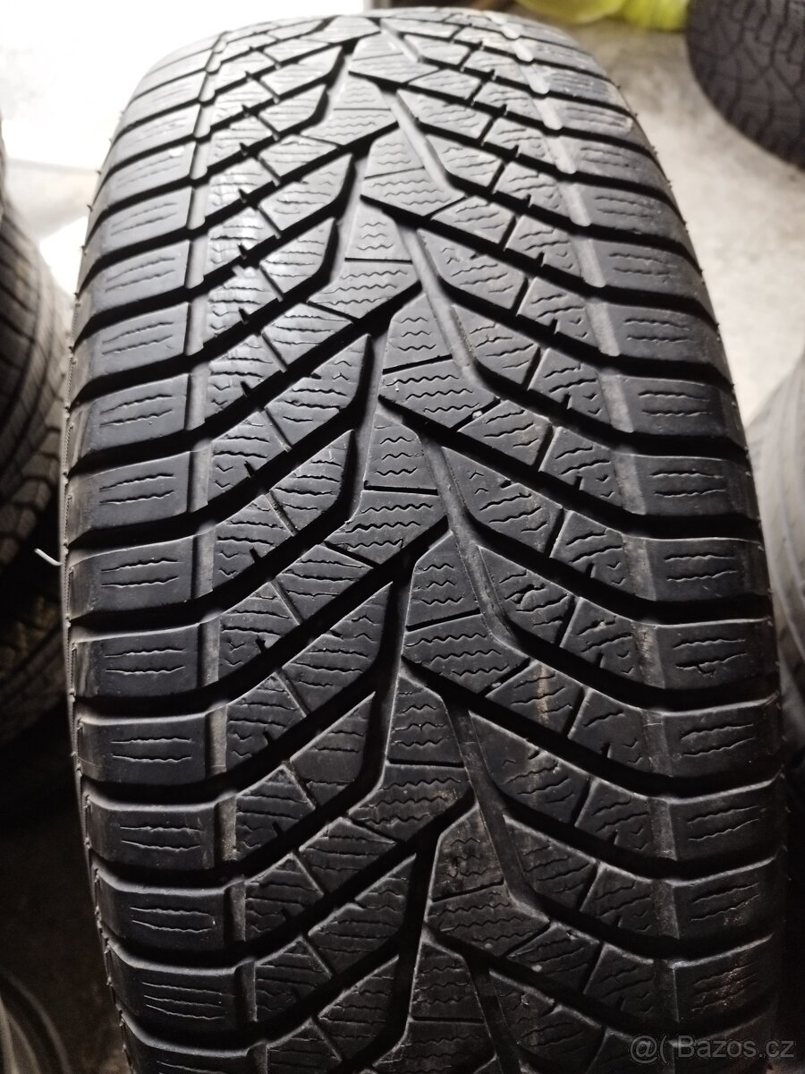 ZIMNÍ PNEU 275/70 R16 - PĚKNÉ