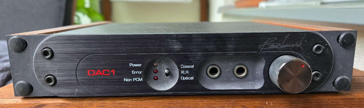 sluchátkový zesilovač Benchmark DAC1