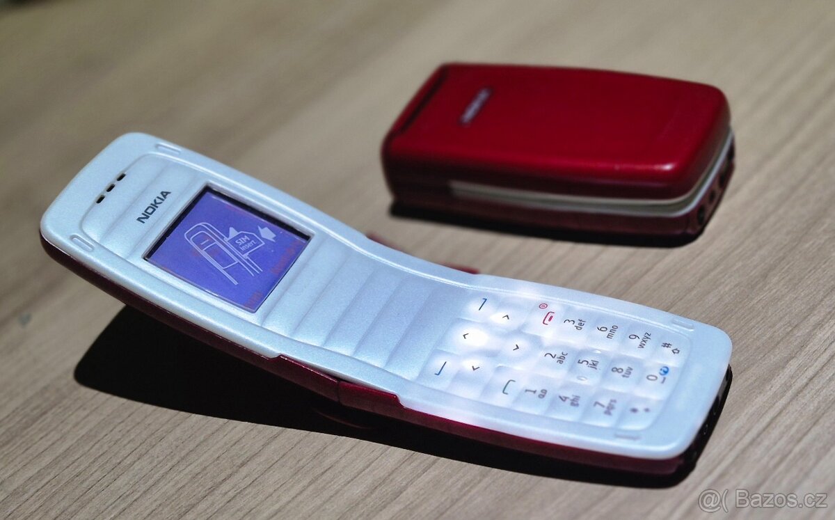 Nokia 2650 - retro flip v 99% stavu