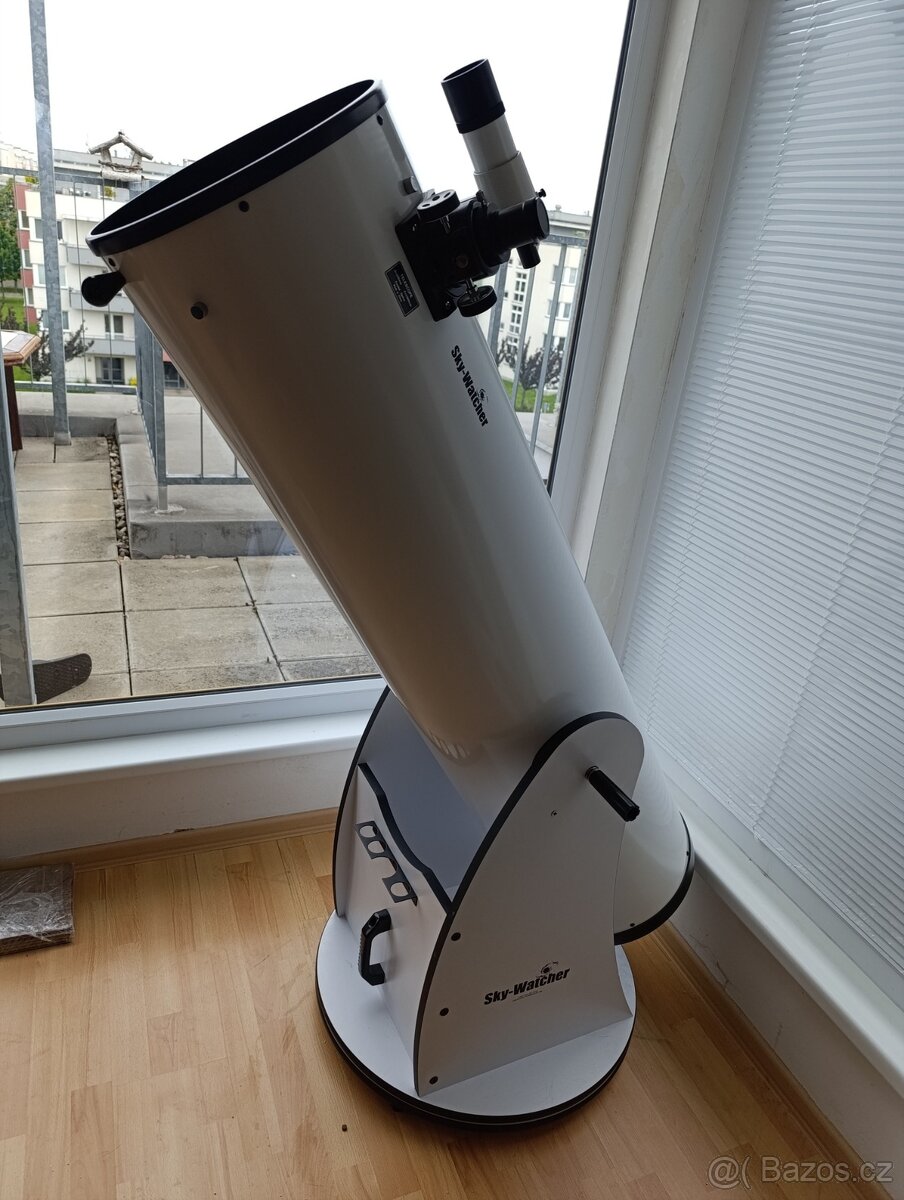 Hvězdářský teleskop Sky Watcher Dobson 305/1500