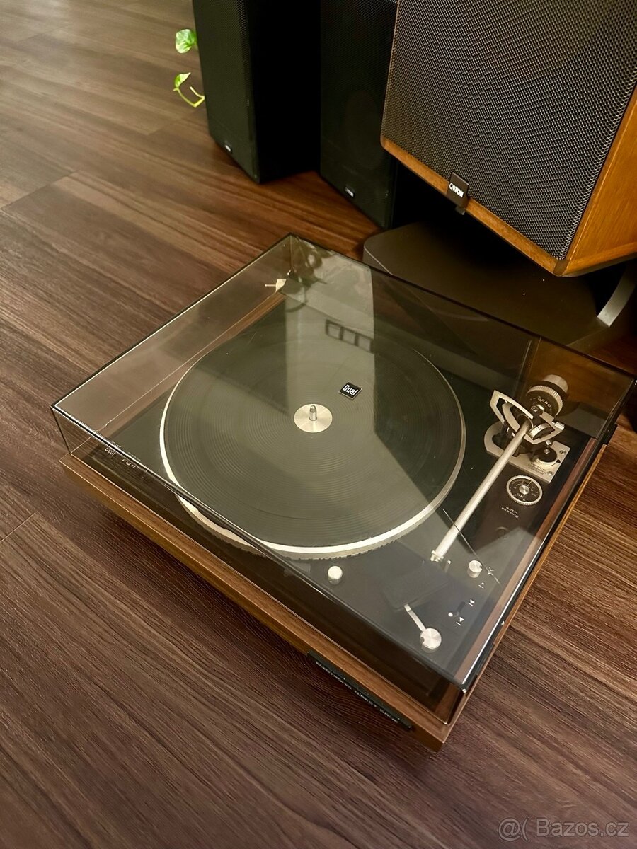 DUAL CS 704 gramofon