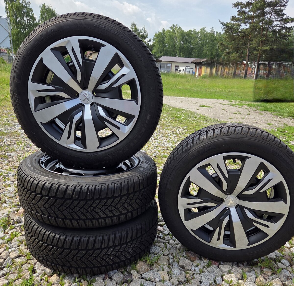 Zánovní zimní sada 16" 4x108 Peugeot 208 a Opel Corsa