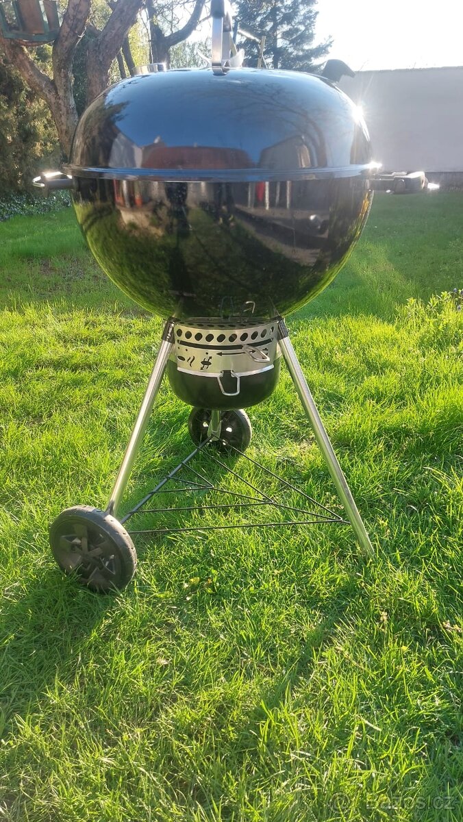 Gril Weber Master-Touch GBS E-5750, 57 cm - černý