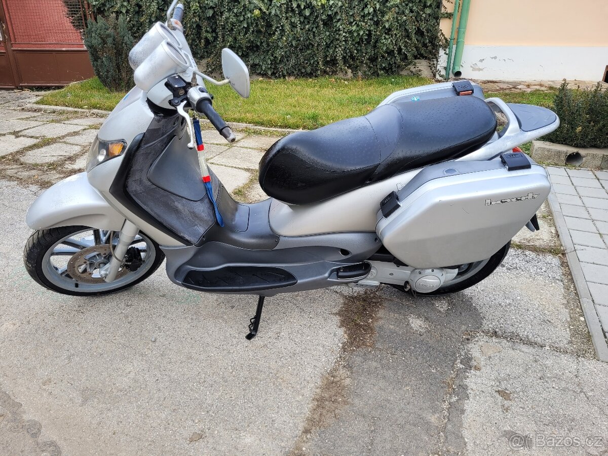 Piaggio Beverly 125
