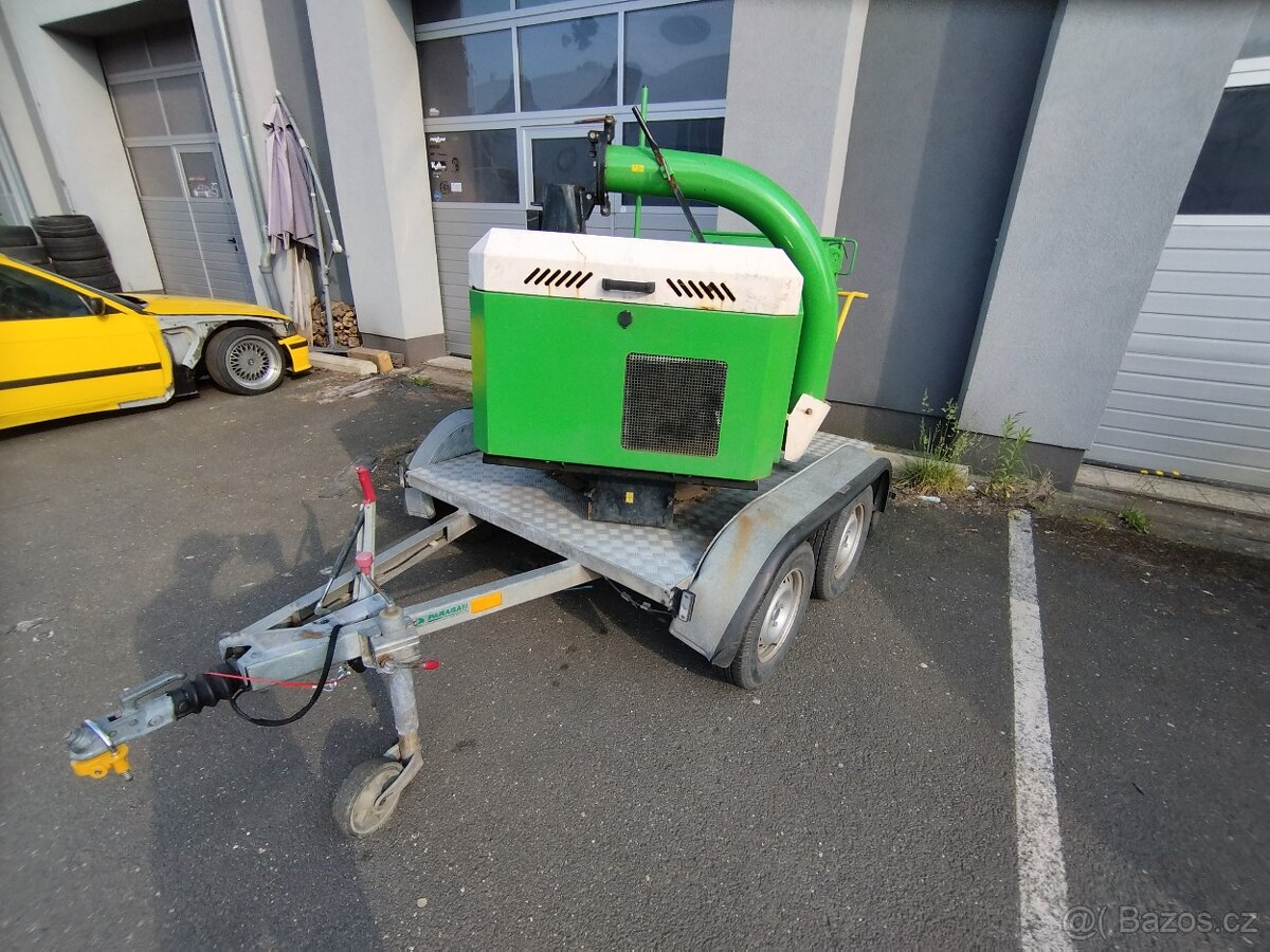 Prodám štěpkovač LS 120D Laski