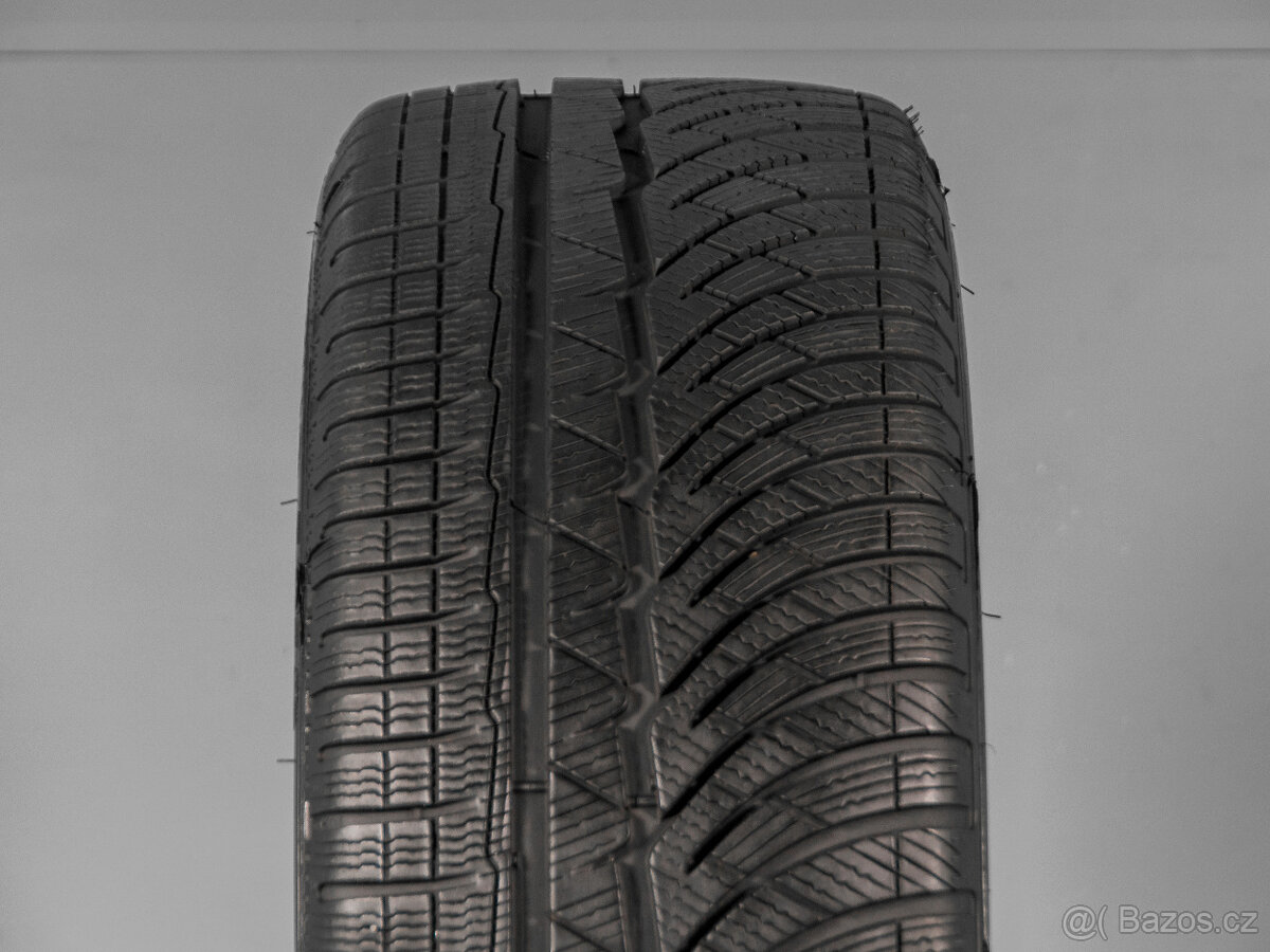 MICHELIN PNEUMATIKY R18 ZIMNÍ 245/45/18 100V, 2KS (2390)