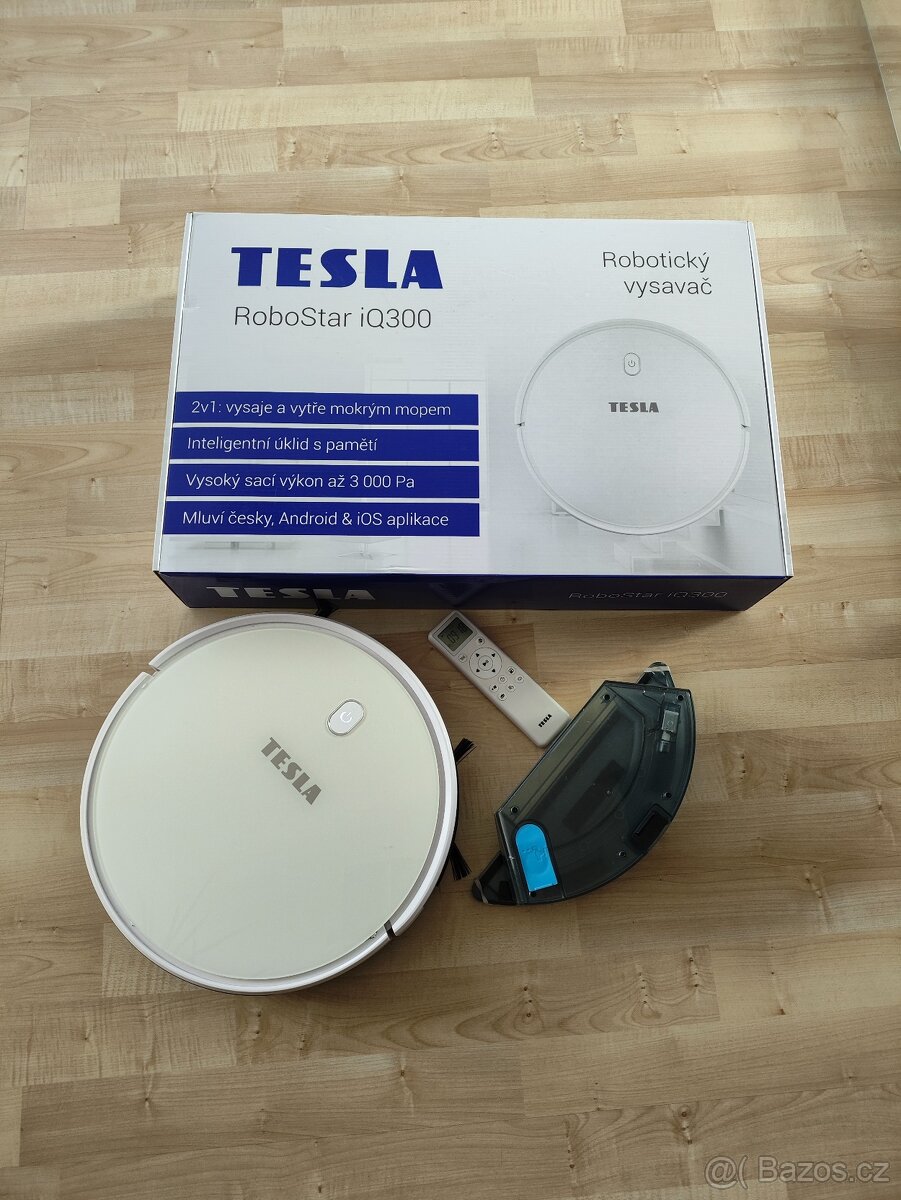 Robotický vysavač Tesla robostar iq300