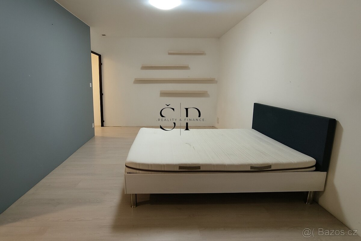 Pronájem bytu 2+1 s lodžií, 70 m² – Sídliště 9. května, Nejd