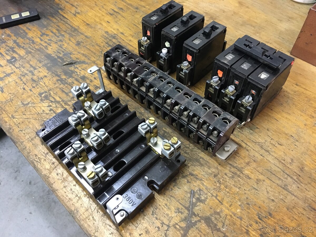 Jističe, svorkovnice, svorky