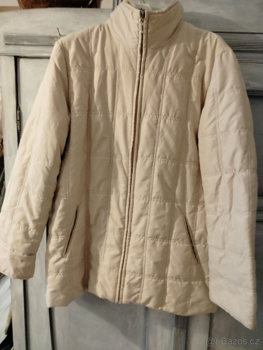 Dámský zimní kabátek