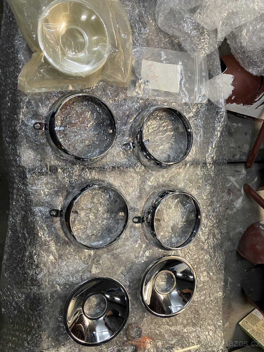 Jawa 50 550 555 05 20 21 chrom Rámeček a parabola světla