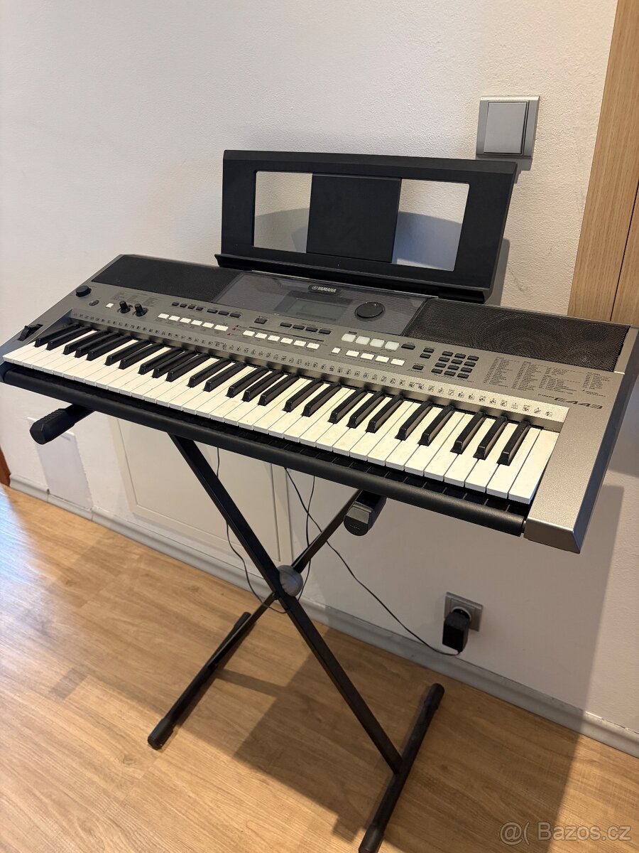 Klávesy yamaha PSR E443