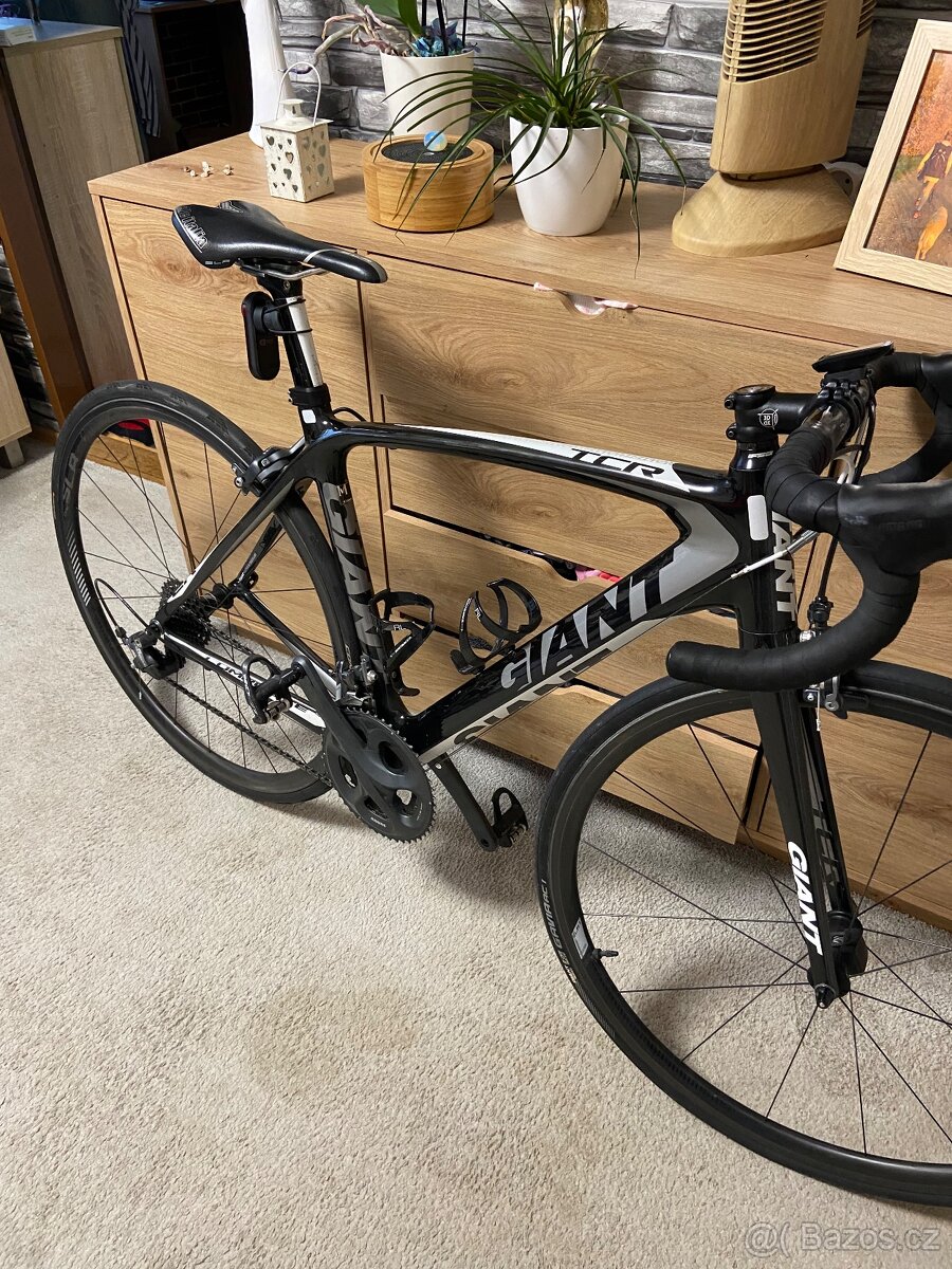 Silniční karbonové kolo