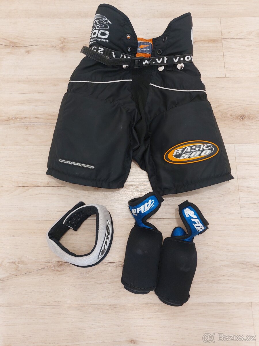 Hokejové lokty, kalhoty , nákrčnik velikost yth značka VHV