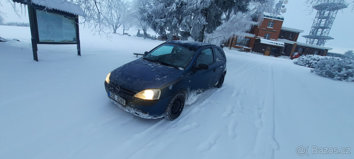 P: Opel Corsa 1.0i 12v / 2002