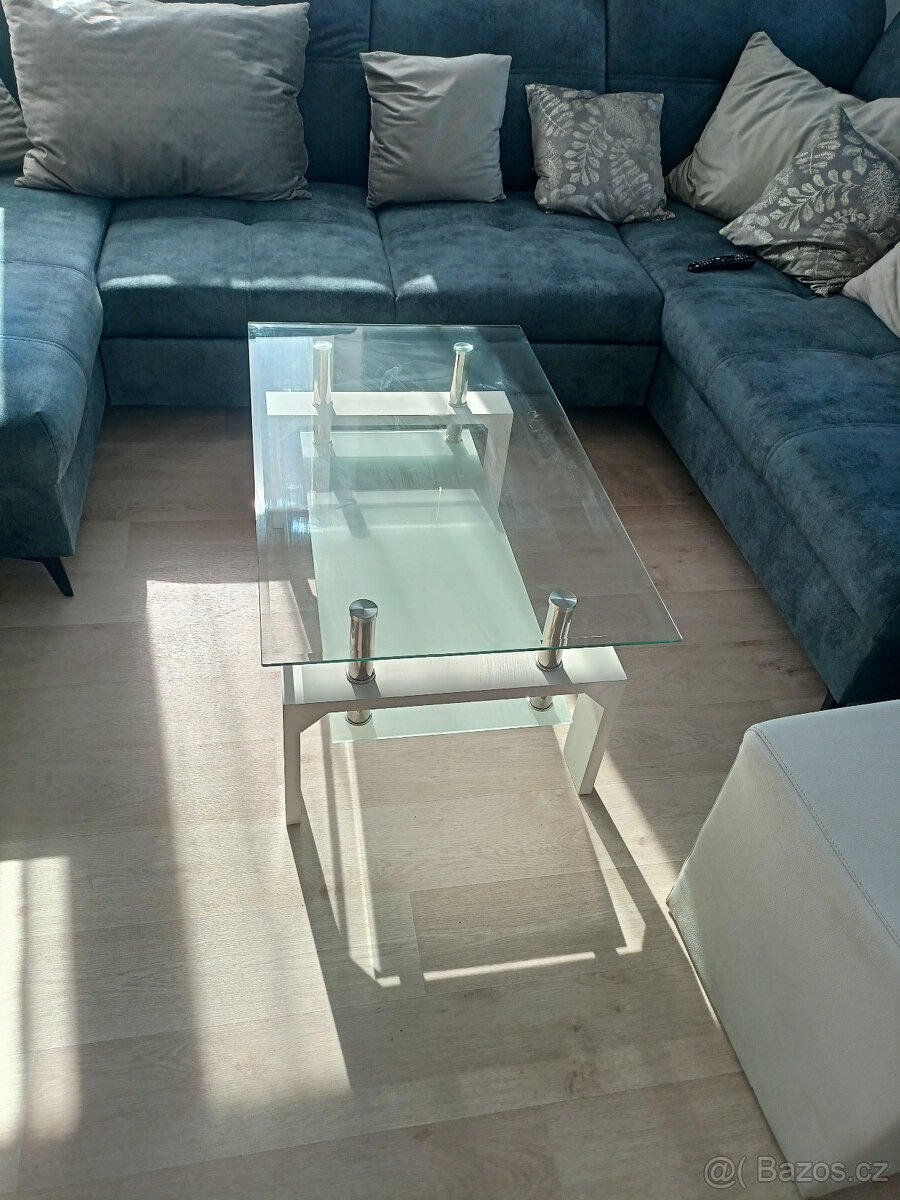 Prodám konferenční stolek