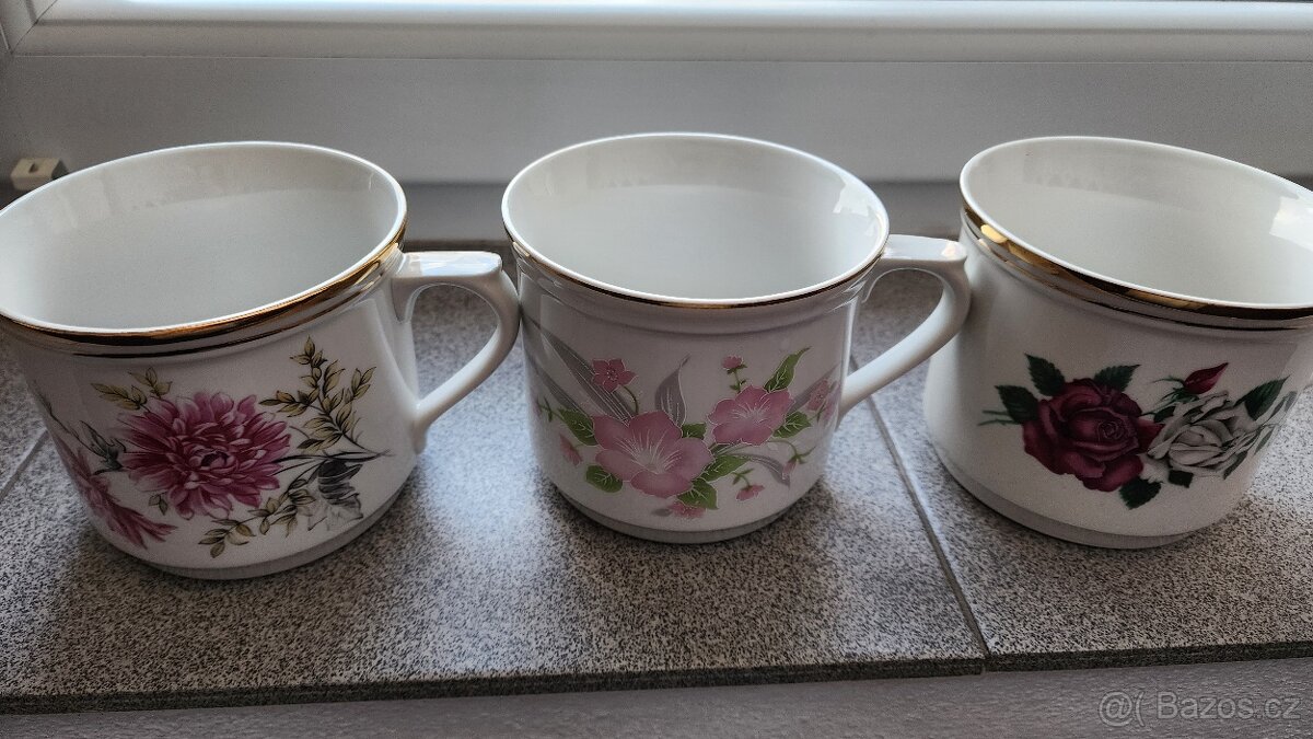 Prodám půllitrové hrnečky