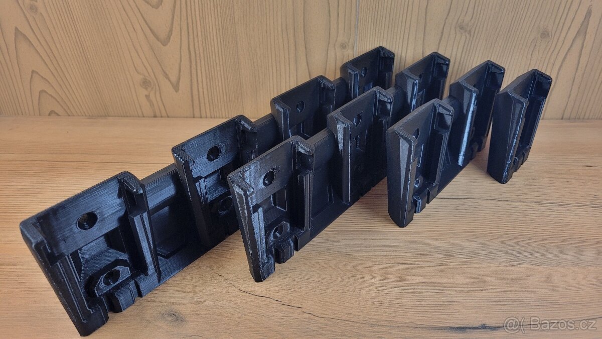 Milwaukee 18v držák baterie