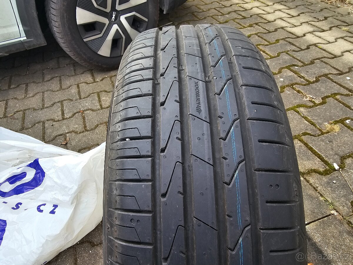Letní pneu 205/60 R16