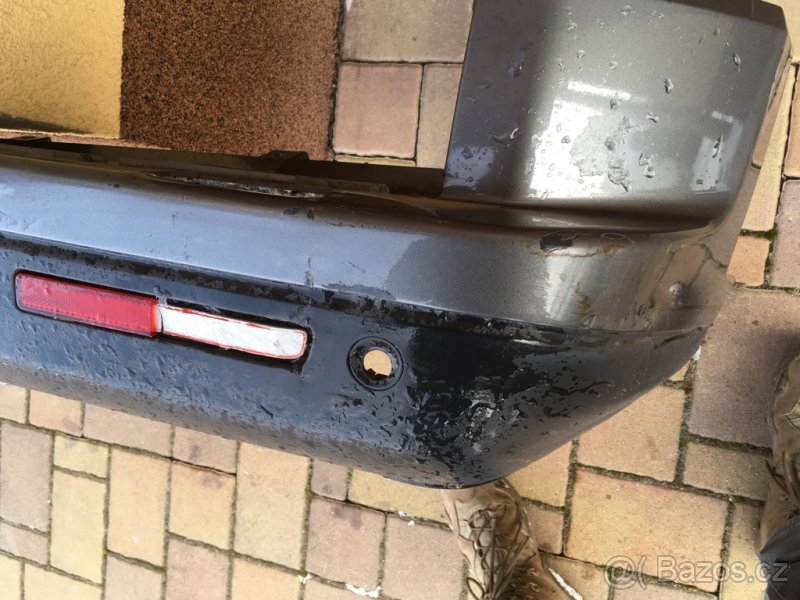 Zadní nárazník Discovery 4