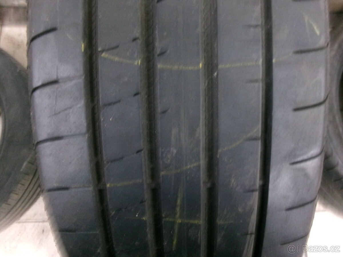 235/45 R20 GOODYEAR (5,5mm) č.13981