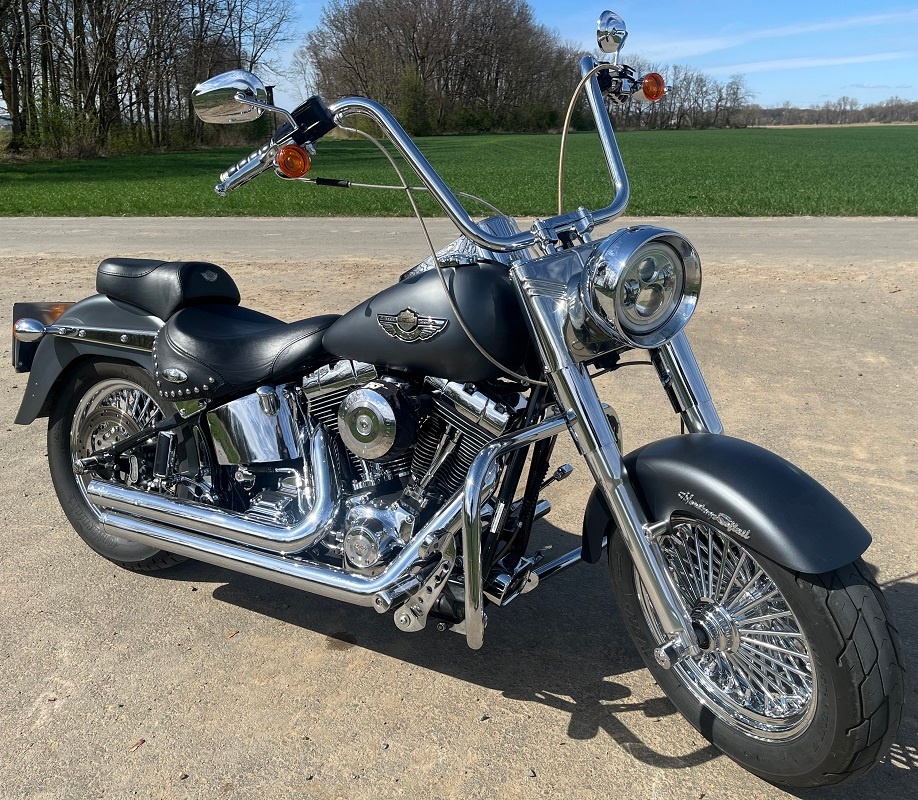 HARLEY DAVIDSON