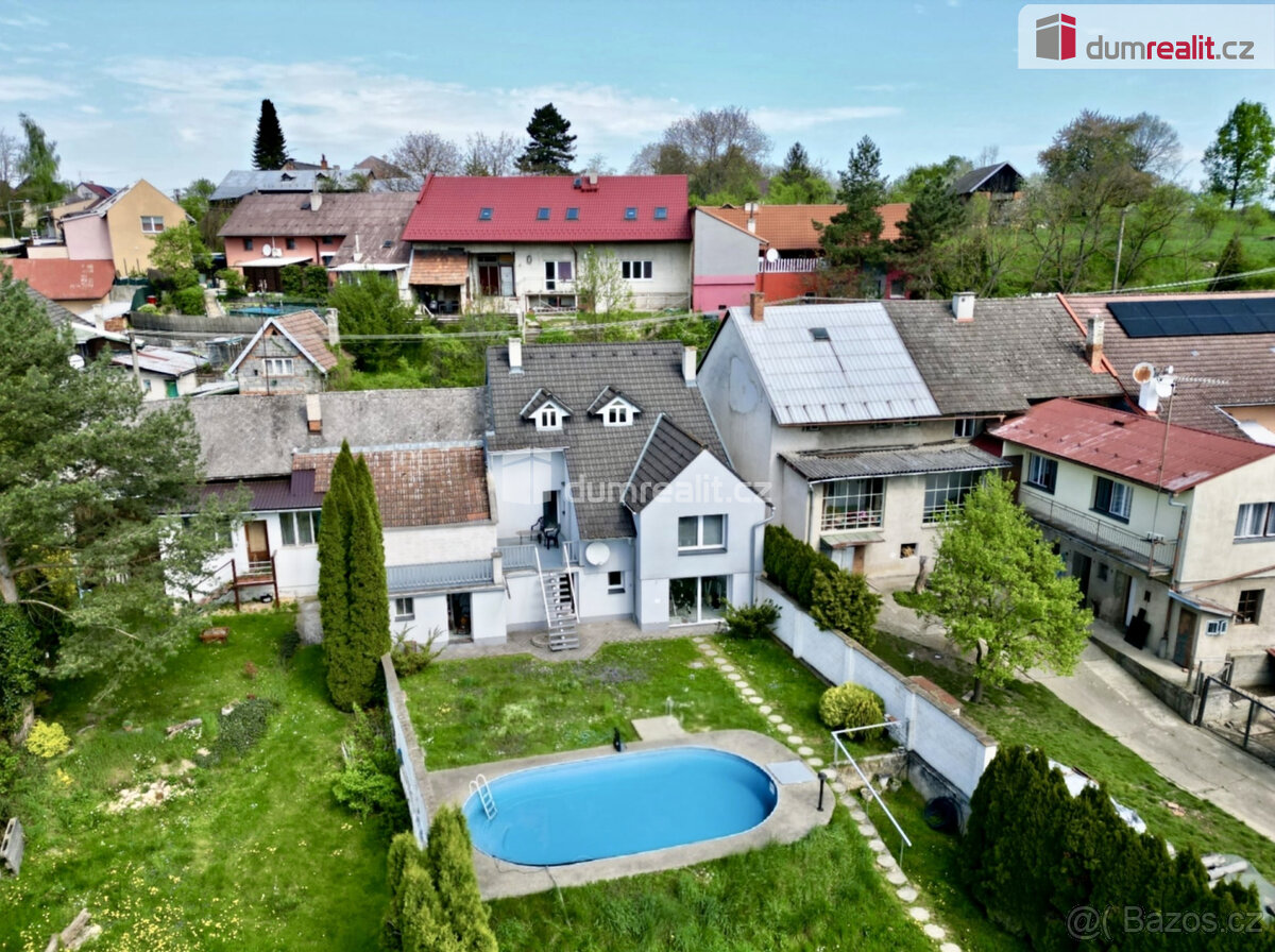 Prodej řadového domku v obci Lechotice