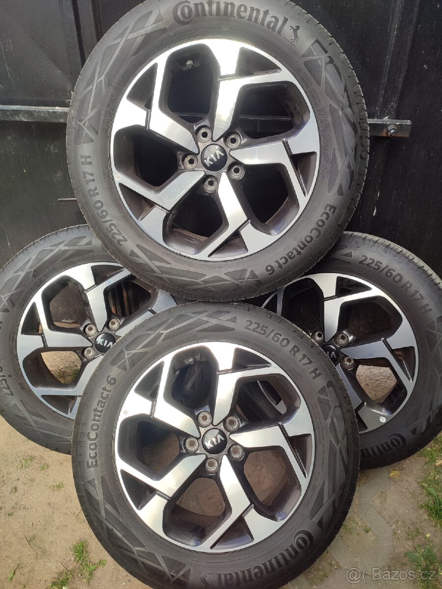 Kia Sportage 4, Original alu kola. R17 5×14,3