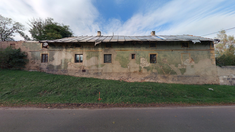Zasíťovaný stavební pozemek 1245m2
