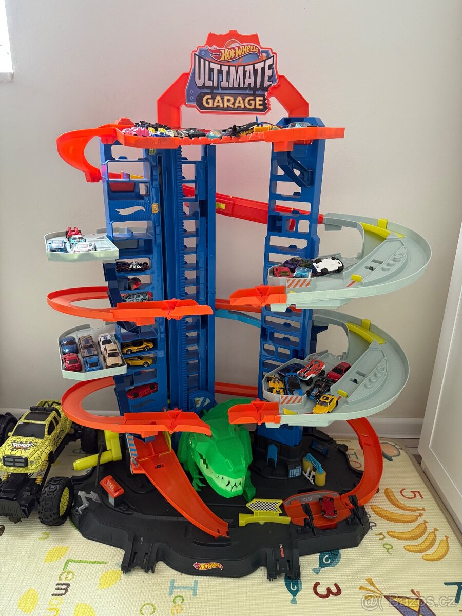 Hot Wheels City Garáž s T-Rexem