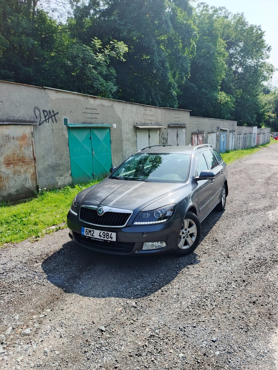 Škoda octavia 1.6 TDI 77 kw 2012 rok