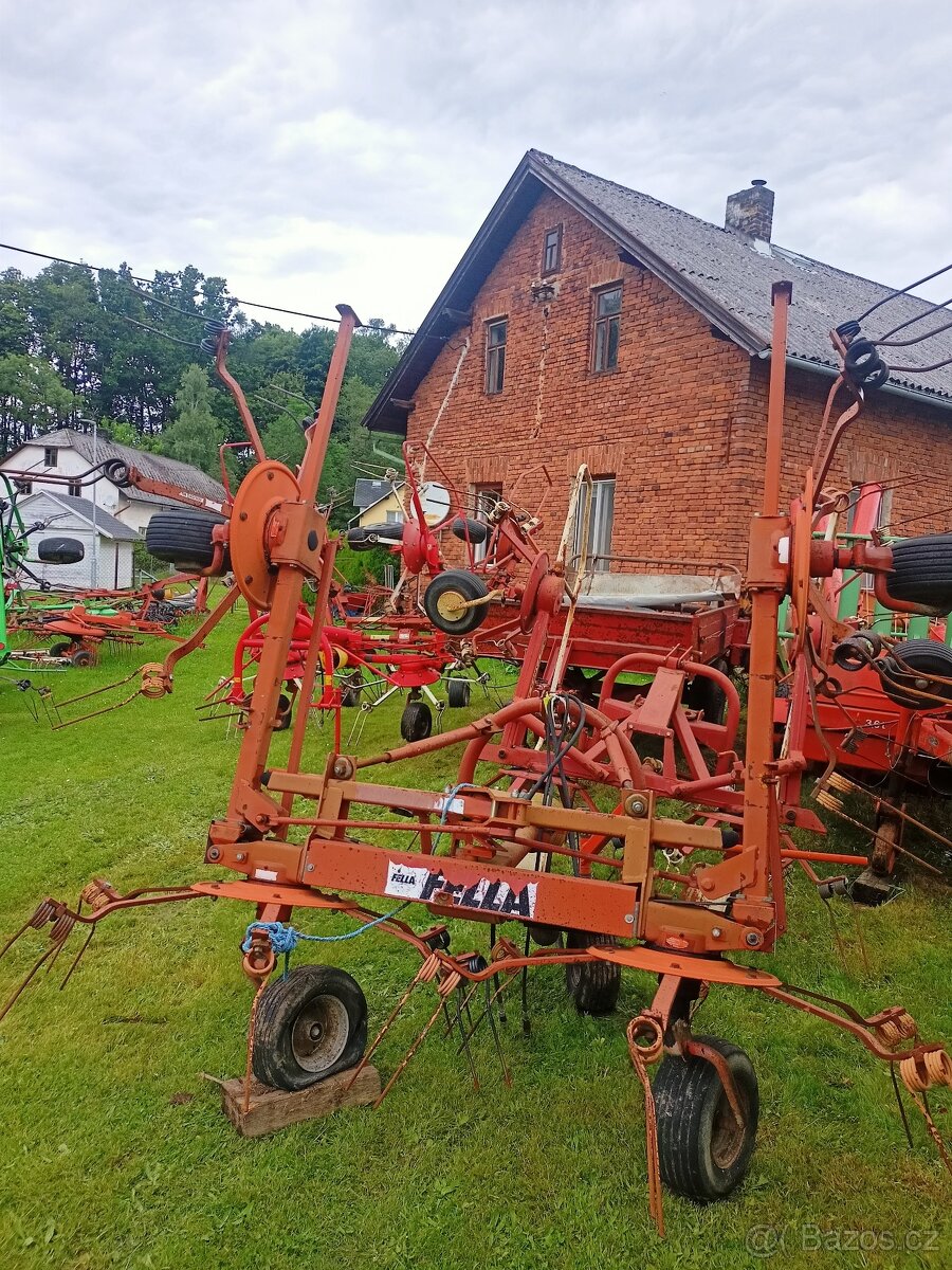 Obraceč sena Fella 5,4 m