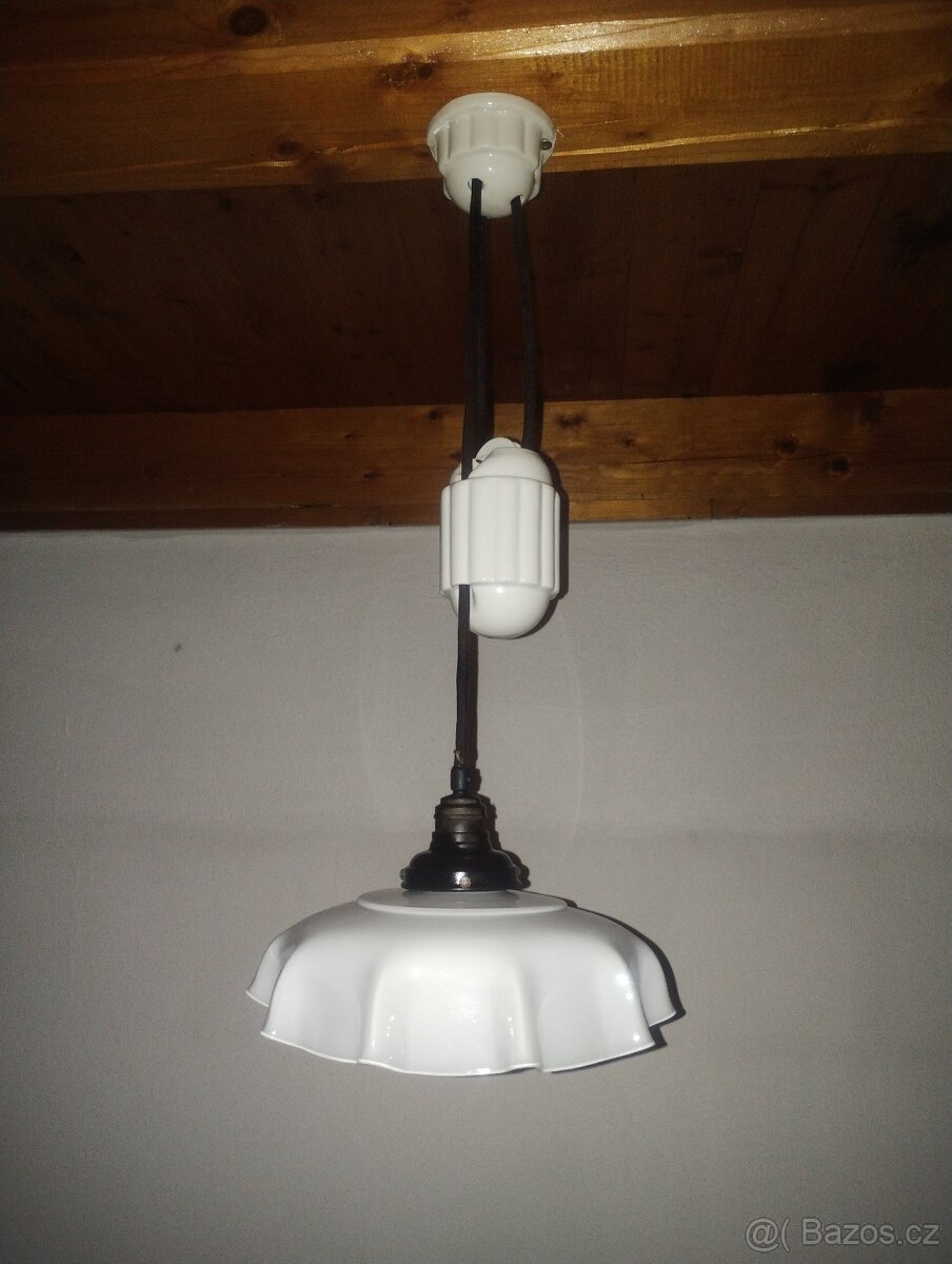 Starožitný lustr