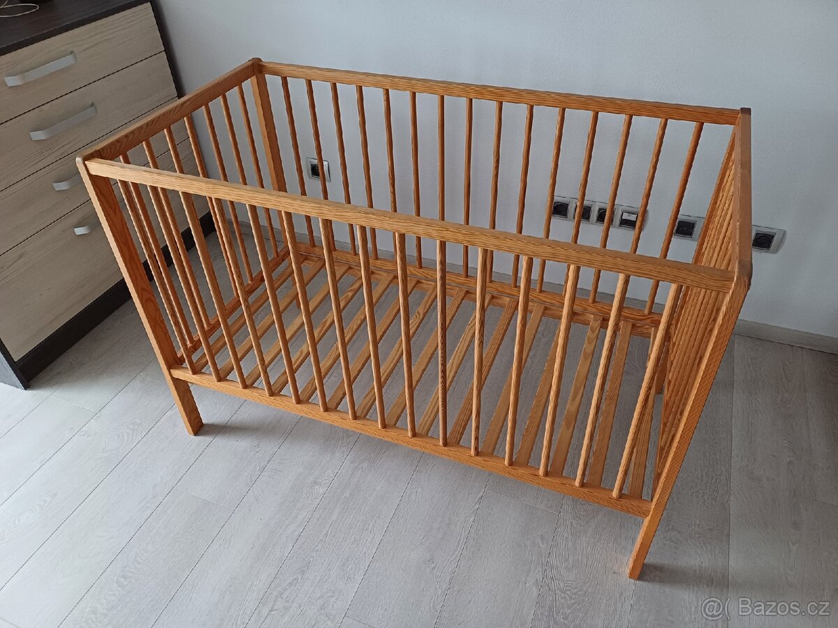 Dětská postýlka 120 cm x 60 cm